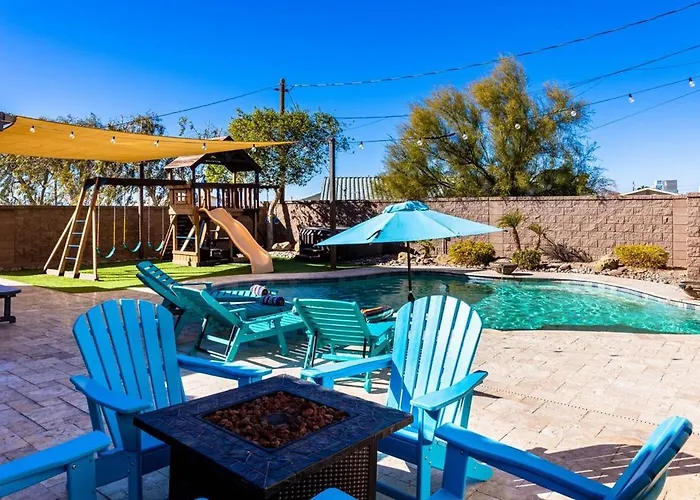 Hébergement de vacances Avalon Havasu Pool Playground Sleeps 20