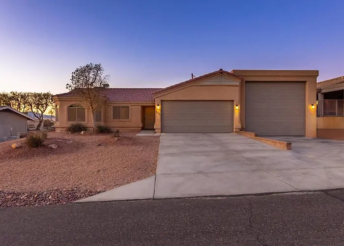 Hébergement de vacances Avalon Havasu Pool Playground Sleeps 20 Lake Havasu City