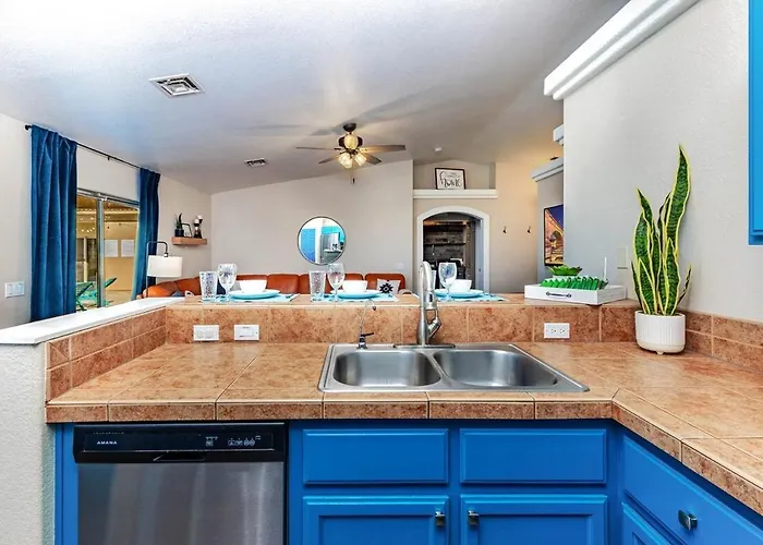 Avalon Havasu Pool Playground Sleeps 20 *