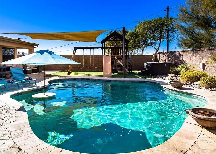 Hébergement de vacances Avalon Havasu Pool Playground Sleeps 20 *