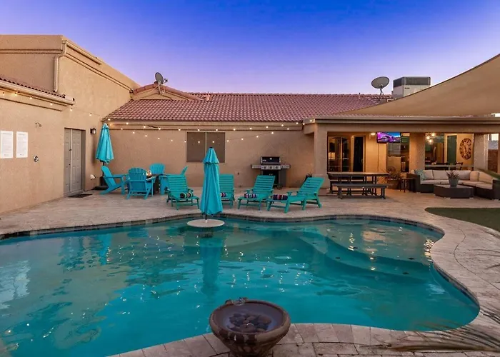 Hébergement de vacances Avalon Havasu Pool Playground Sleeps 20 Lake Havasu City