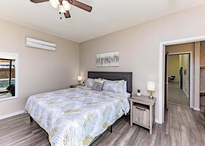 Avalon Havasu Pool Playground Sleeps 20 *