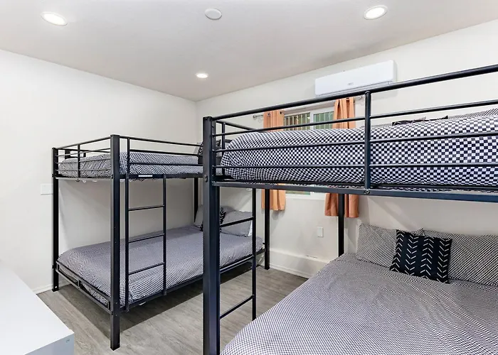 Holiday home Avalon Havasu Pool Playground Sleeps 20 Lake Havasu City