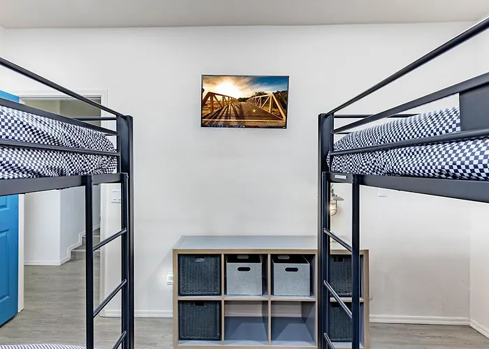 Avalon Havasu Pool Playground Sleeps 20 Holiday home