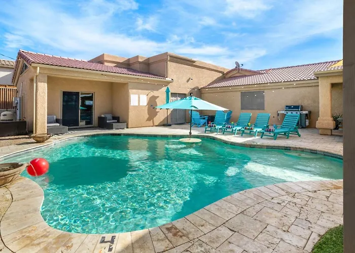 Avalon Havasu Pool Playground Sleeps 20 Holiday home